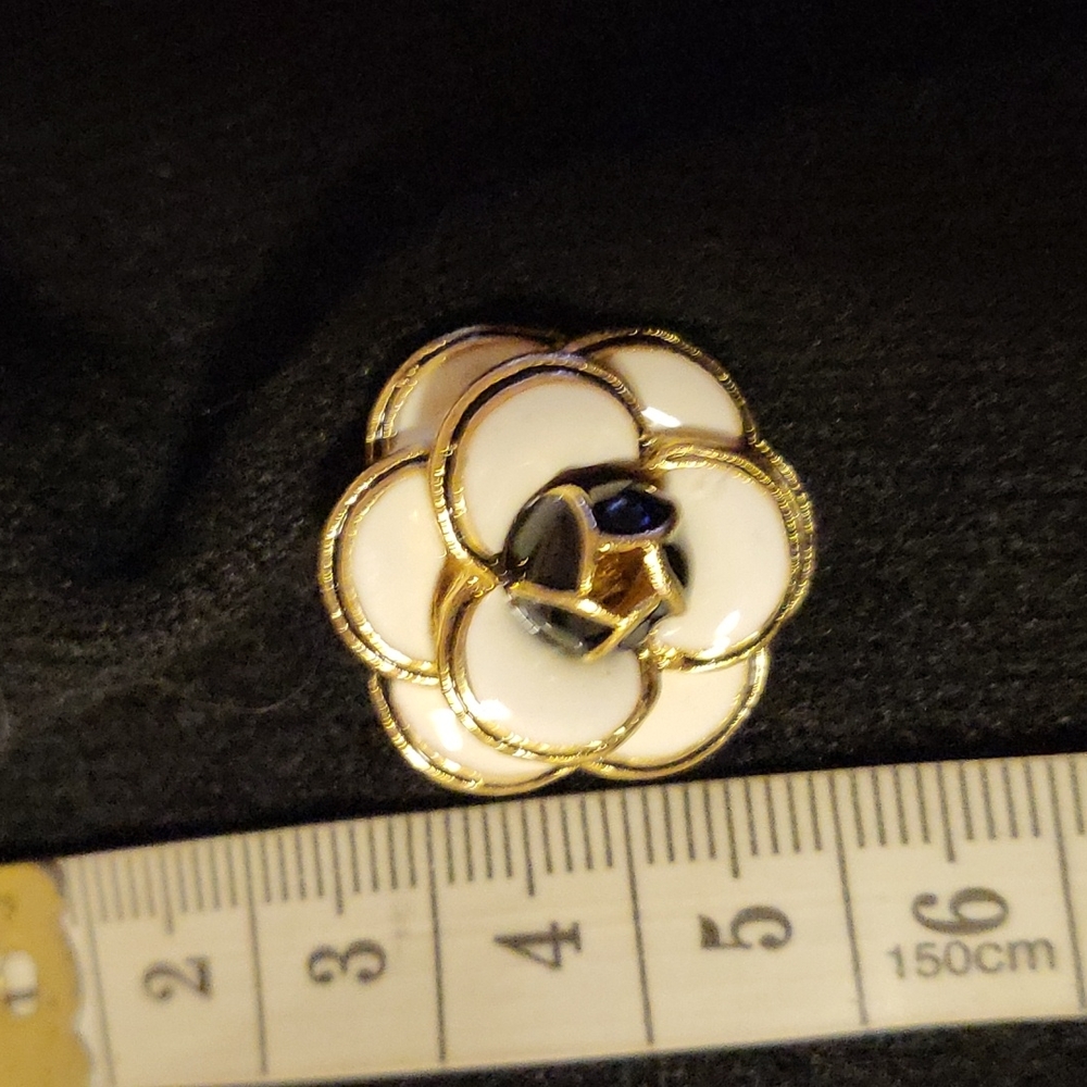 Brooch - Picture 6 of 6
